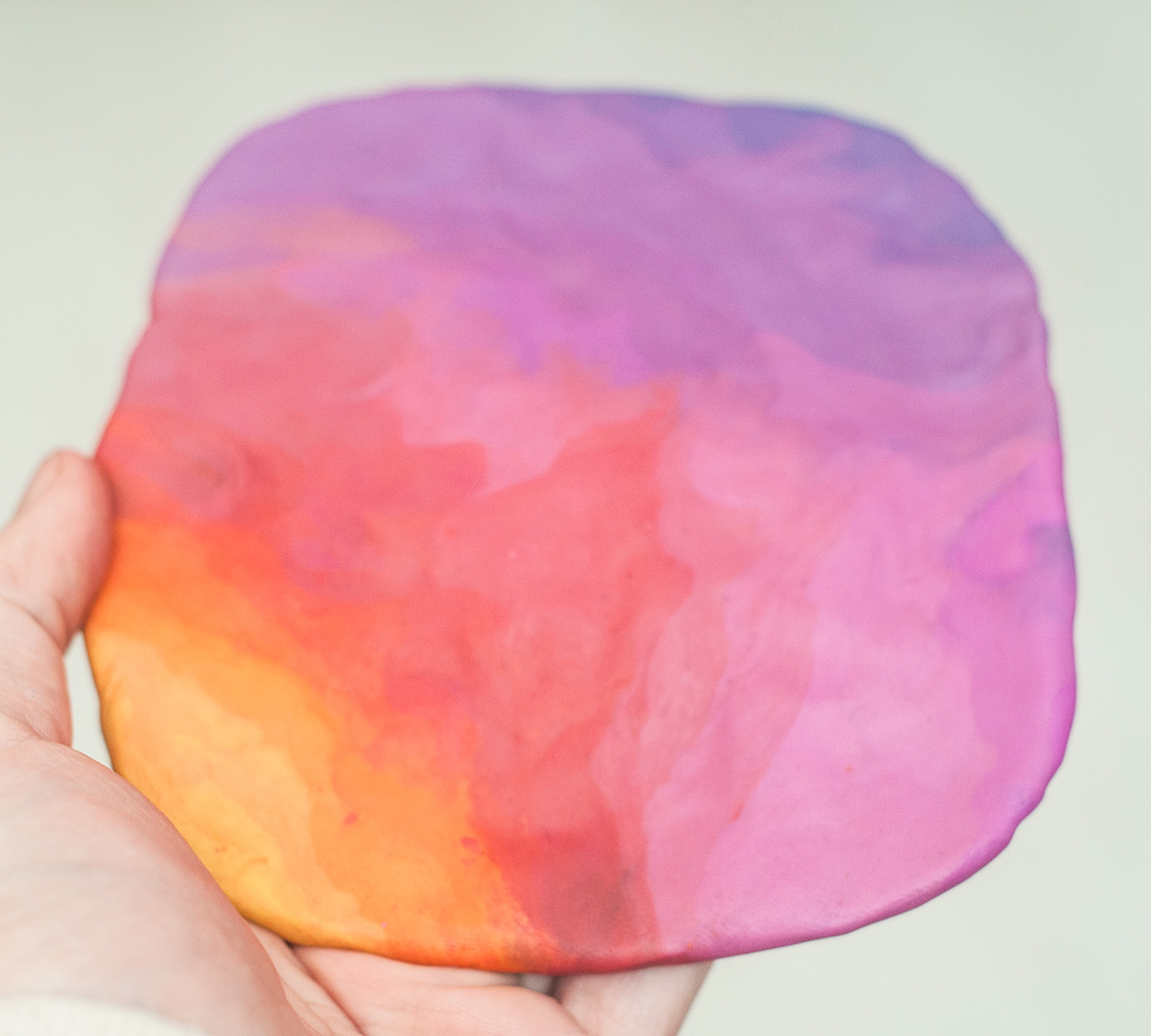 olha-protasova-ll01-instagram-logo-plasticine-process-02 olha-protasova-ll01-instagram-logo-plasticine-process-02