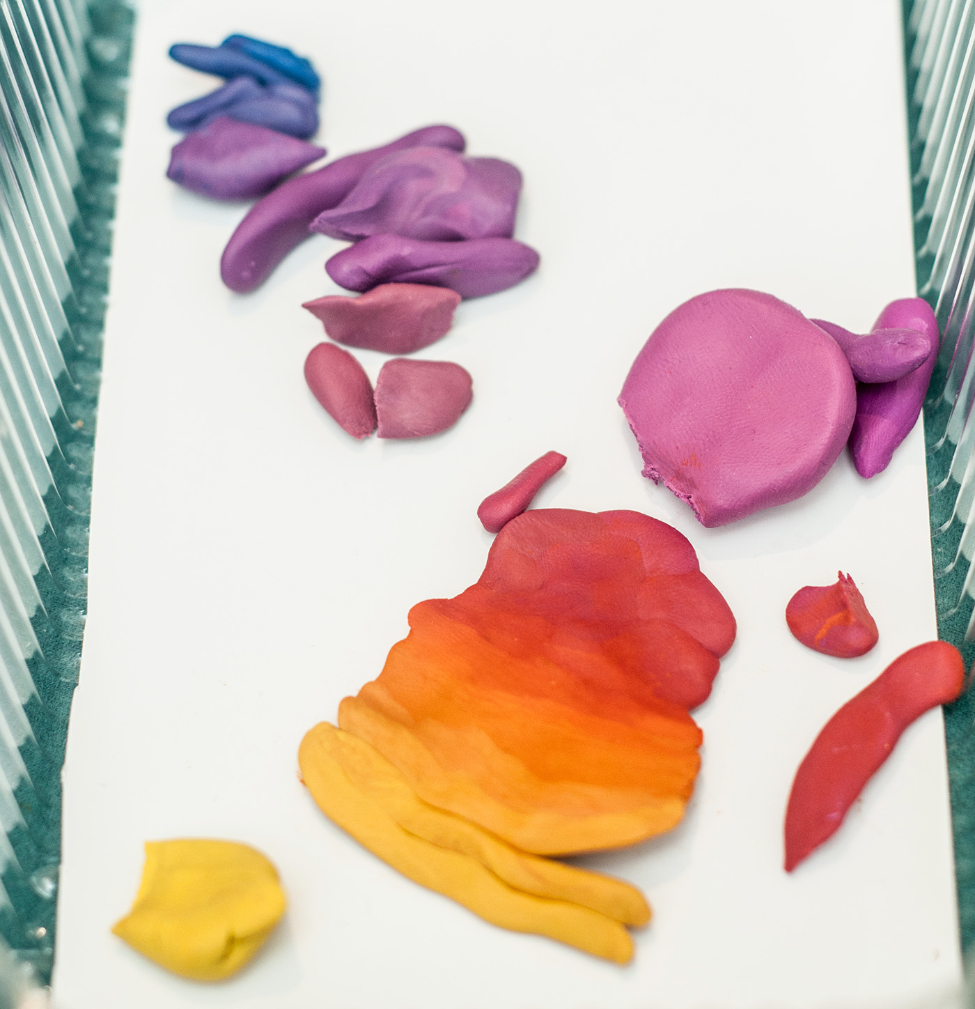 olha-protasova-ll01-instagram-logo-plasticine-process-03 olha-protasova-ll01-instagram-logo-plasticine-process-03